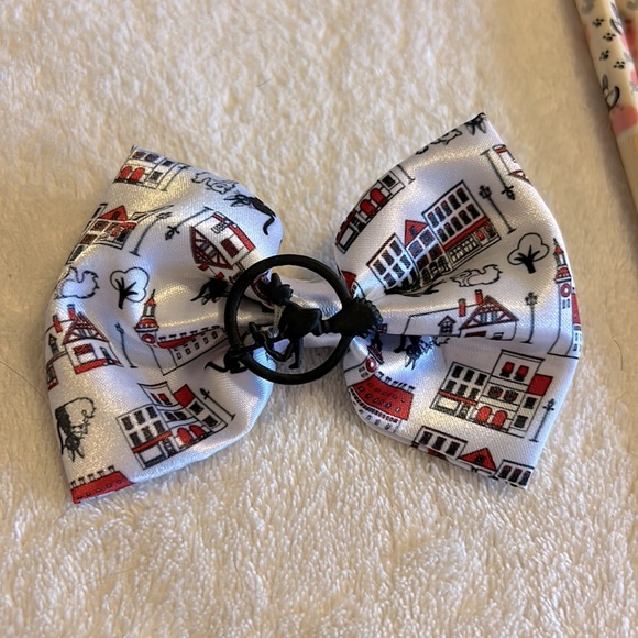 Hot Topic Studio Ghibli Kiki’s Delivery hair bow & sticks, Soot Sprite pin - Picture 4 of 7